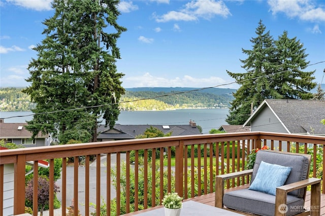 16654 SE 26th Pl, Bellevue, WA 98008 - deck with a mountain view