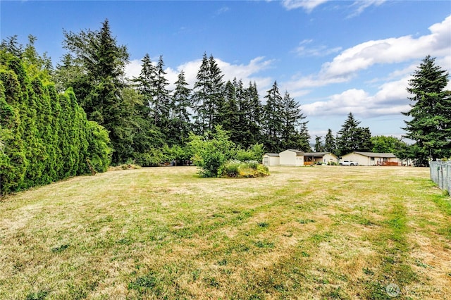60 Crystal Ct, Sequim, WA 98382 - view of yard with an outbuilding