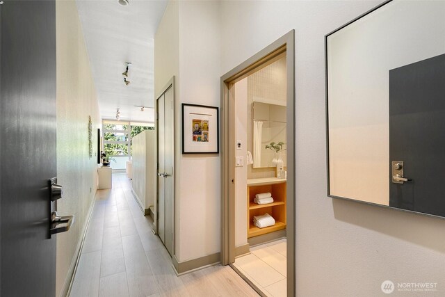 2015 Terry Ave Unit 411, Seattle, WA 98121 - photo 2