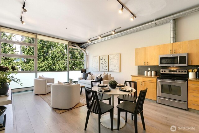 2015 Terry Ave Unit 411, Seattle, WA 98121 - photo 5