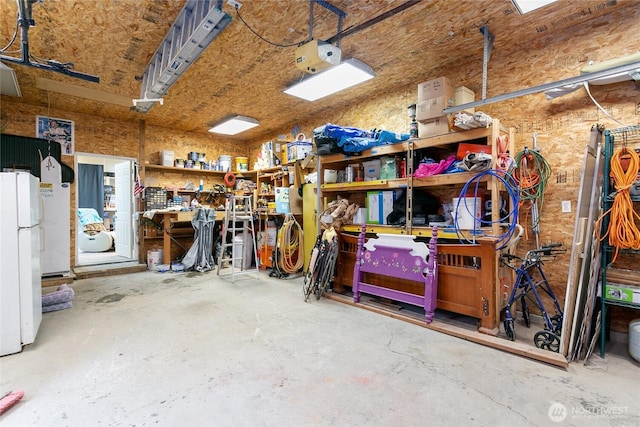 302 S Washington, Everson, WA 98247 - storage with a garage