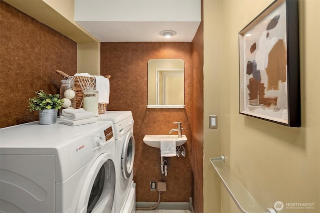 505 Belmont Ave E Unit 801, Seattle, WA 98102 - washroom with washer and dryer