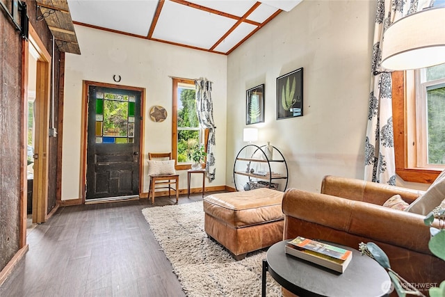 1814 Wilson Ave, Bellingham, WA 98225 - living room featuring wood finished floors and baseboards