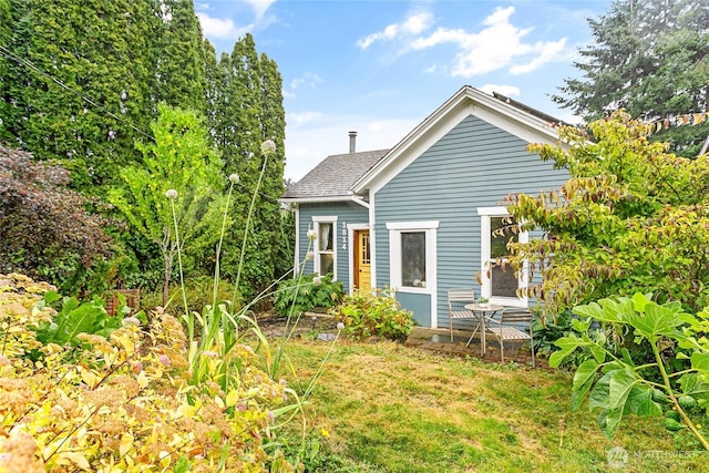 1814 Wilson Ave, Bellingham, WA 98225 - back of property featuring a shingled roof