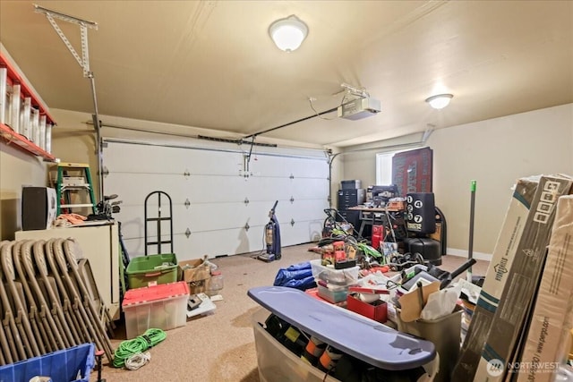 919 4th Ave N, Kent, WA 98032 - garage featuring a garage door opener