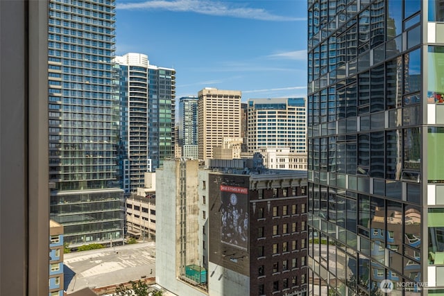 2033 2nd Ave Unit 1111, Seattle, WA 98121 - city view