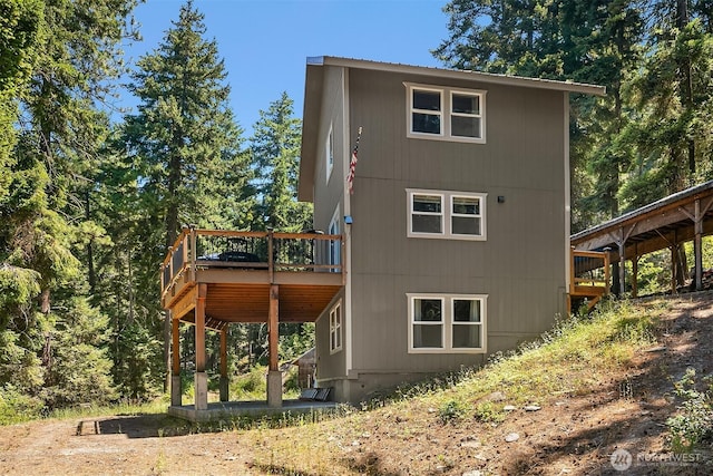 61 Tom And Nita Rd, Cle Elum, WA 98922 - rear view of house with a deck
