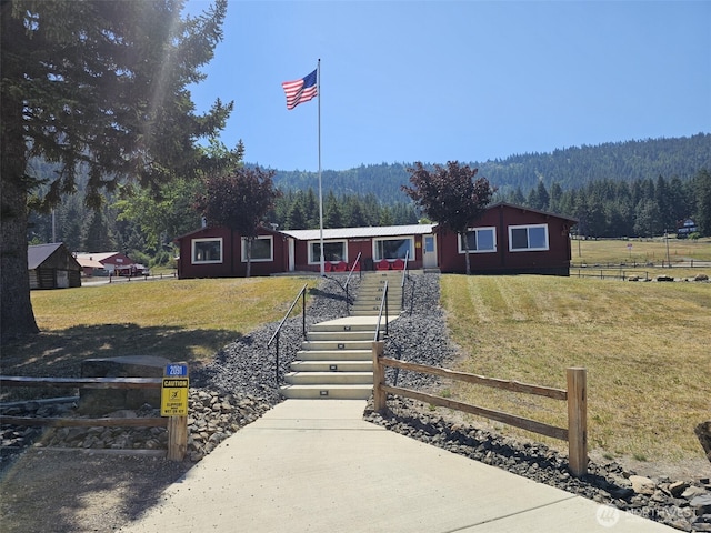 61 Tom And Nita Rd, Cle Elum, WA 98922 - ranch-style house with a wooded view
