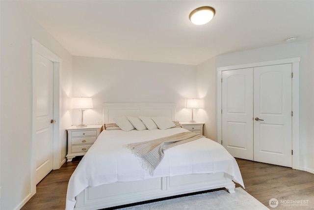 36318 30th Ave S, Federal Way, WA 98003 - bedroom with dark wood-style flooring and a closet