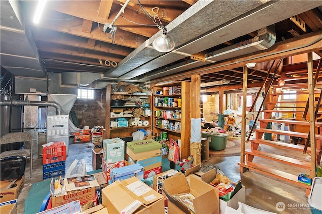 235 S 59th St, Tacoma, WA 98408 - below grade area featuring stairway