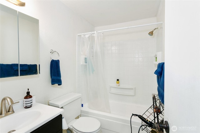3572-3574 E F St, Tacoma, WA 98404 - full bath with vanity and shower / bath combo