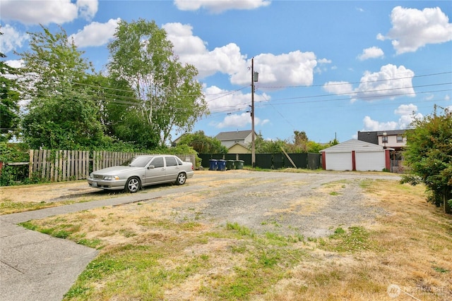 3572-3574 E F St, Tacoma, WA 98404 - view of yard with a detached garage