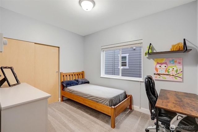 5809 Highway Pl Unit B304, Everett, WA 98203 - bedroom featuring light carpet and a desk