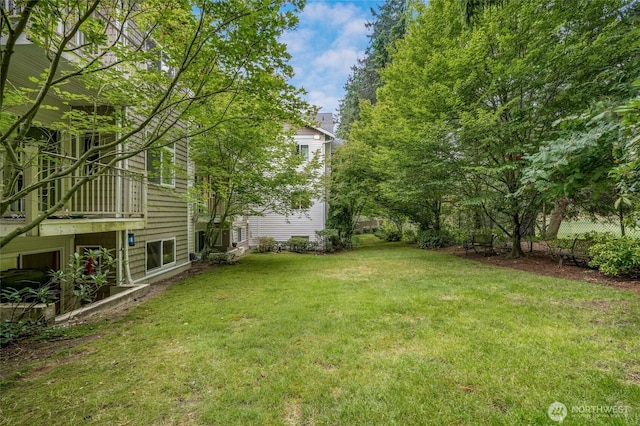 5809 Highway Pl Unit B304, Everett, WA 98203 - view of grassy yard