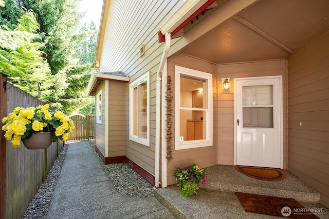 527 Cypress Ave, Snohomish, WA 98290 - view of exterior entry with a gate