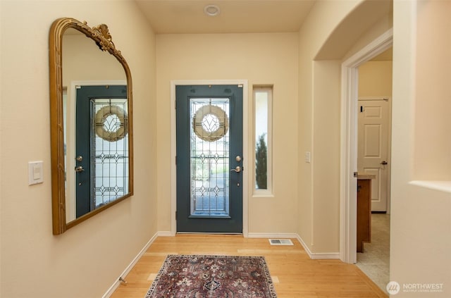 120 Cascadia Loop, Sequim, WA 98382 - entrance foyer with light wood-style flooring and baseboards