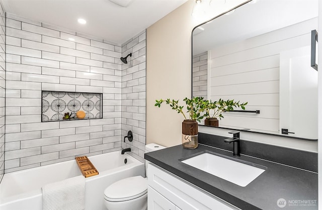 1816 N 155th St, Shoreline, WA 98115 - full bathroom featuring vanity, bathing tub / shower combination, and recessed lighting
