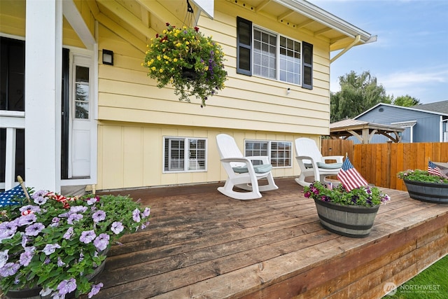 4610 N Defiance St, Tacoma, WA 98407 - view of wooden deck