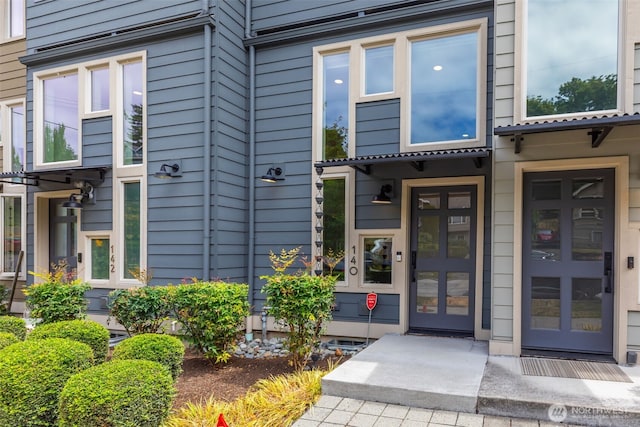 140 26th Ave E, Seattle, WA 98112 - property entrance