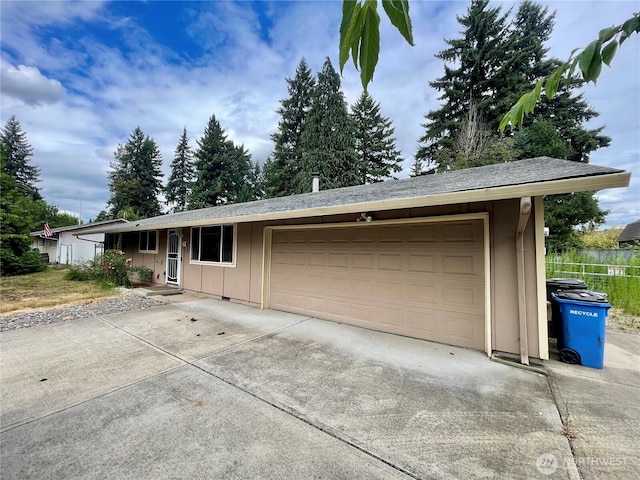 4301 NE 137th Ave, Vancouver, WA 98682 - ranch-style home featuring concrete driveway and a garage