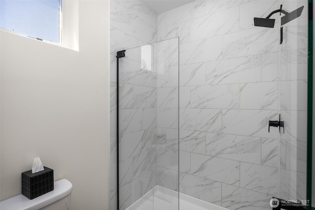 14646 35th Ct NE, Lake Forest Park, WA 98155 - full bath featuring tiled shower