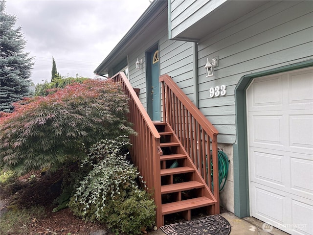 933 Fern St SW, Olympia, WA 98502 - view of staircase