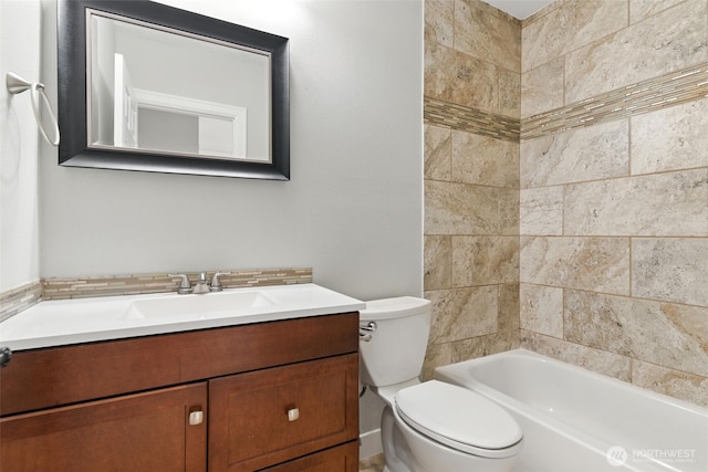 21905 128th St E, Bonney Lake, WA 98391 - full bath with vanity and  shower combination