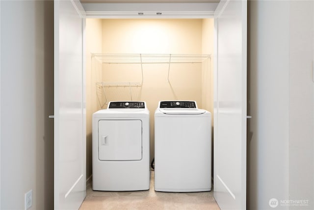 6855 NE 170th St Unit 102, Kenmore, WA 98028 - washroom featuring independent washer and dryer
