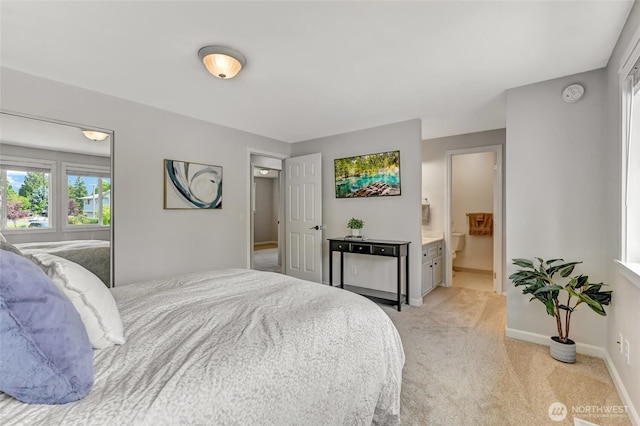 13506 89th Pl NE, Kirkland, WA 98034 - bedroom featuring light carpet and ensuite bath