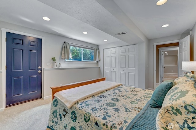 13506 89th Pl NE, Kirkland, WA 98034 - bedroom with carpet, recessed lighting, and a closet