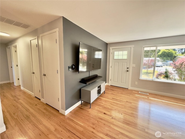 30135 2nd Ave SW, Federal Way, WA 98023 - entryway featuring baseboards and light wood-style floors