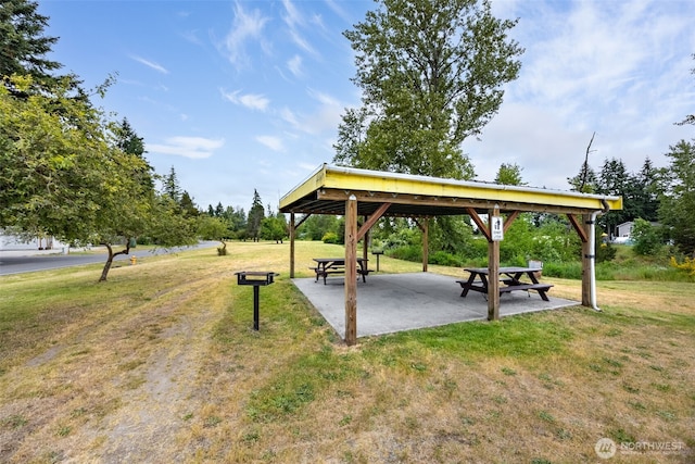 17112 Kinnikinnick Ct SE, Yelm, WA 98597 - view of property's community with a yard and a gazebo