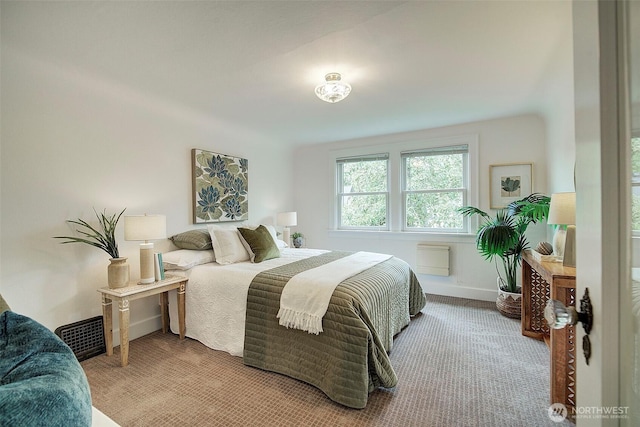2663 37th Ave SW, Seattle, WA 98126 - bedroom featuring carpet