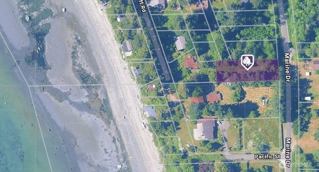 395 Marine Dr, Point Roberts, WA 98281