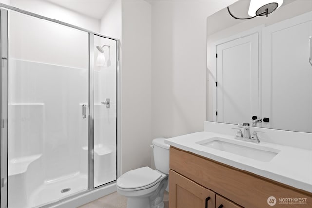 7164 91st St E, Puyallup, WA 98371 - bathroom featuring a shower stall and vanity
