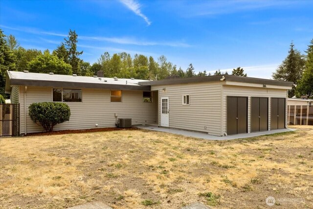 11404 SE 186th St, Renton, WA 98055 - rear view of house