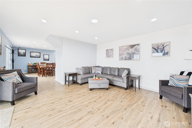 612 Dune Crest Loop, Westport, WA 98595 - living room with light wood finished floors and recessed lighting