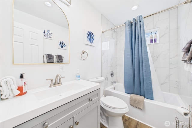 612 Dune Crest Loop, Westport, WA 98595 - bathroom with shower / bath combo with shower curtain, vanity, and wood finished floors