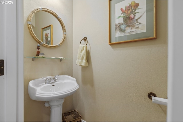 126 28th St NW, Long Beach, WA 98631 - view of bathroom