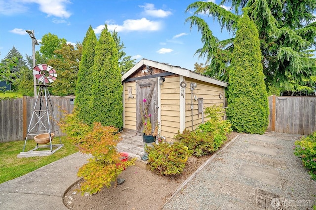 1918 Tundra Loop, Mount Vernon, WA 98273 - view of shed featuring a fenced backyard