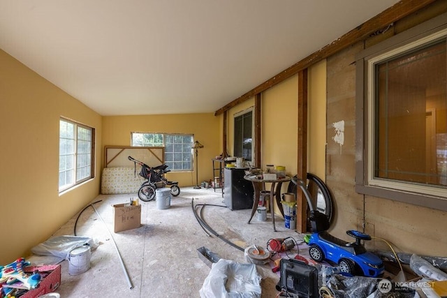 1427 E 3rd St, Port Angeles, WA 98362 - interior space