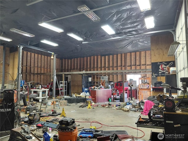 134 St Lawrence Dr, Onalaska, WA 98570 - garage featuring a workshop area
