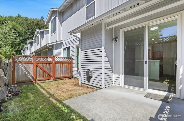 2711 SE 10th St Unit 1099, Renton, WA 98058 - view of patio / terrace