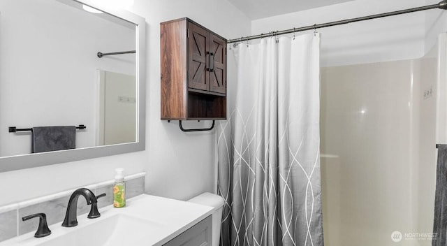16228 Curry Ct SE, Yelm, WA 98597 - bathroom featuring vanity and curtained shower