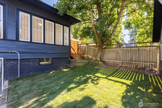 4020 N 34th St, Tacoma, WA 98407 - fenced backyard featuring stairs