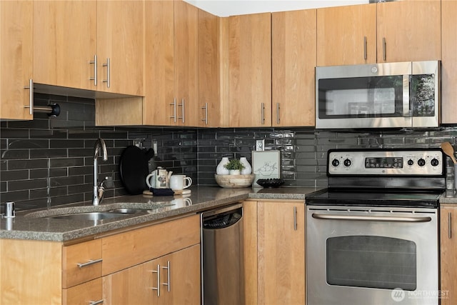 2015 Terry Ave Unit 313, Seattle, WA 98121 - photo 2