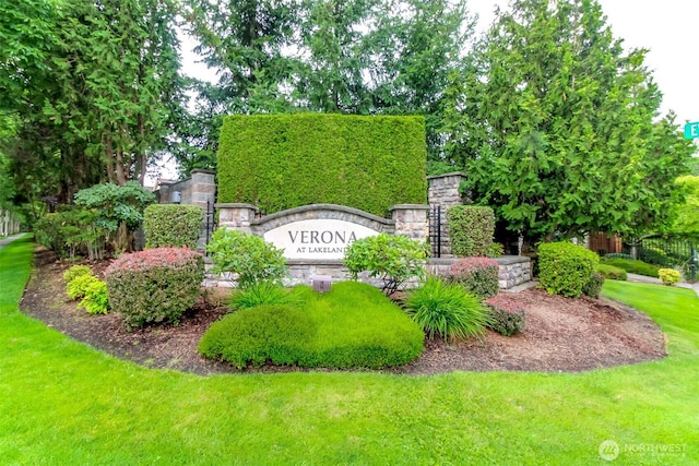 6409 Francis Ave SE, Auburn, WA 98092 - community / neighborhood sign with a lawn