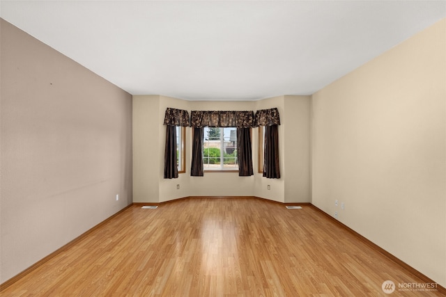 105 Clearview Cir, Chehalis, WA 98532 - empty room featuring light wood-type flooring and baseboards