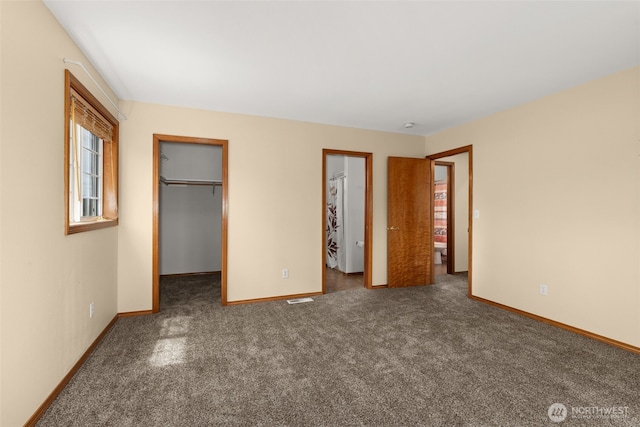 105 Clearview Cir, Chehalis, WA 98532 - unfurnished bedroom featuring carpet floors and a spacious closet
