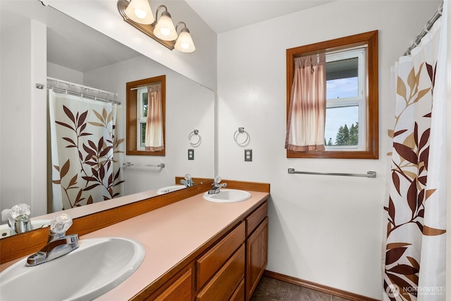 105 Clearview Cir, Chehalis, WA 98532 - bathroom featuring double vanity and a shower with curtain